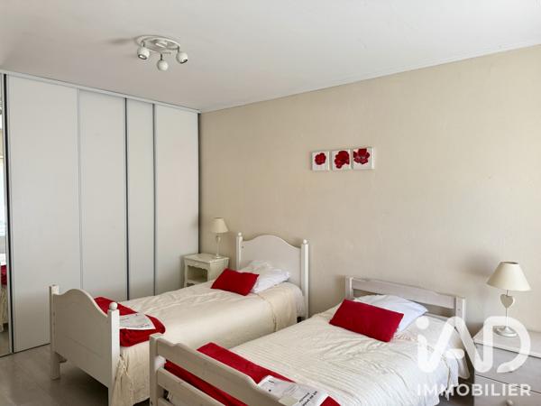 Maison à vendre 12 pièces 240 m² Saint-André-d'Allas