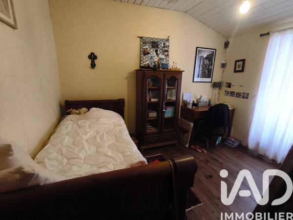 Maison à vendre 10 pièces 260 m² Valence-en-Poitou