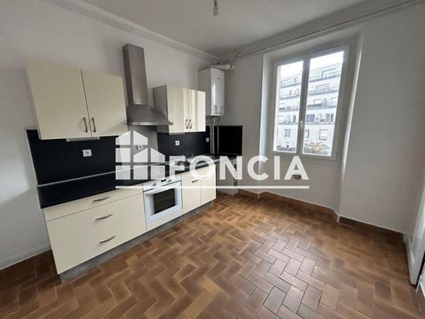 Location Appartement 3 pièces 82.11 m² - 21 RUE GENERAL RAMBAUD Grenoble 38000
