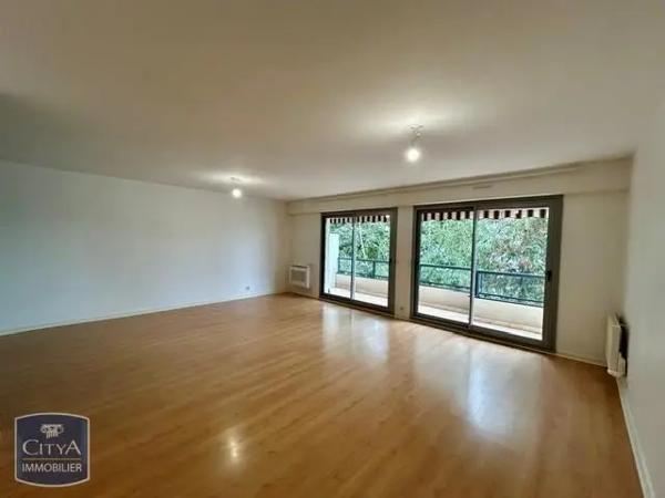 Appartement à louer 3 pièces 80.67m² Clermont-Ferrand (63000)