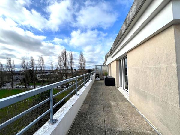 Appartement 4 pièces dernier étage à vendre à Massy - Rare sur le marché