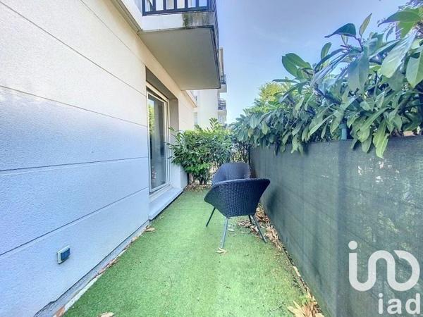 Appartement 3 pièces de 64 m² à Sainte-Geneviève-des-Bois (91700)