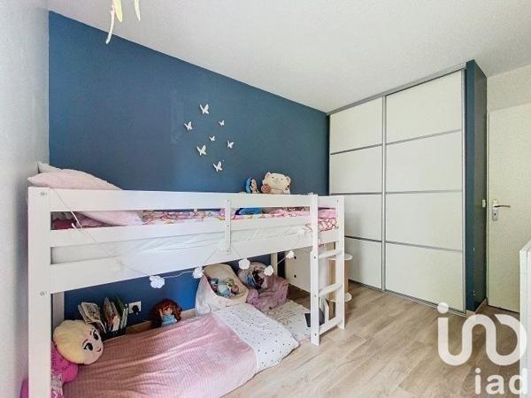 Appartement 3 pièces de 64 m² à Sainte-Geneviève-des-Bois (91700)