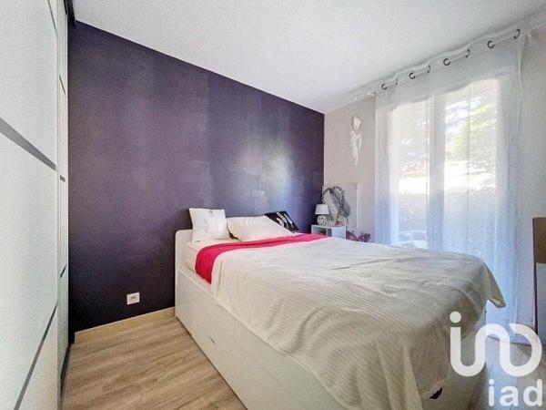 Appartement 3 pièces de 64 m² à Sainte-Geneviève-des-Bois (91700)