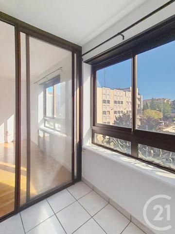 Appartement T3 à vendre  3 pièces - 82,66 m 2   LYON  - 69004