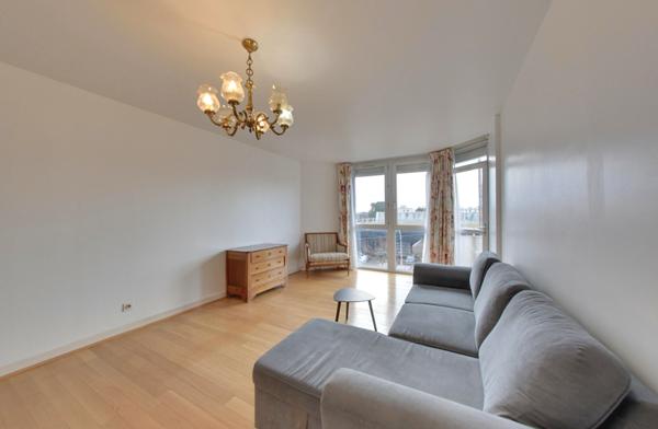 Bel appartement 2 pièces avec balcon