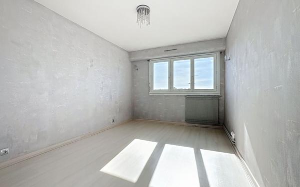 Appartement à vendre    3 pièces • 81 m2 Limoges