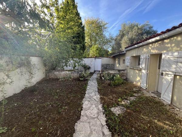 Maison 65 424 € Ruffec 4 p 62 m² DPE E