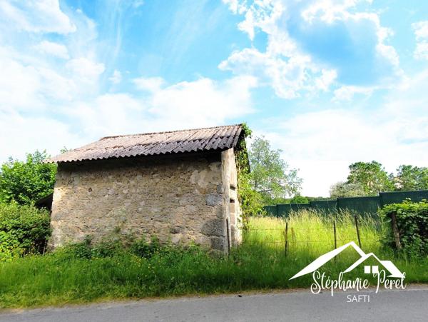 Terrain de 1 015 m² avec fournil – Un cadre paisible pour votre projet
