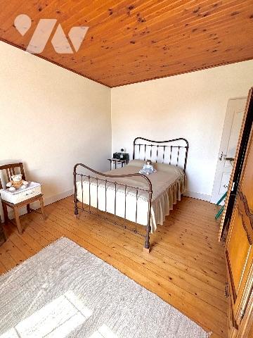 VALLEE DE L’EURE, AU CALME PROCHE CENTRE BOURG
MAISON DES ANNEES 30 - 100m² UTILISABLES SUR 1552m²