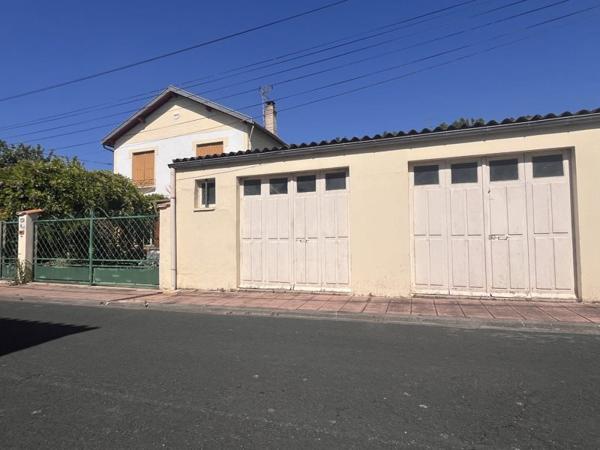 Maison 223 650 € Rochefort 5 p 110 m² DPE F
