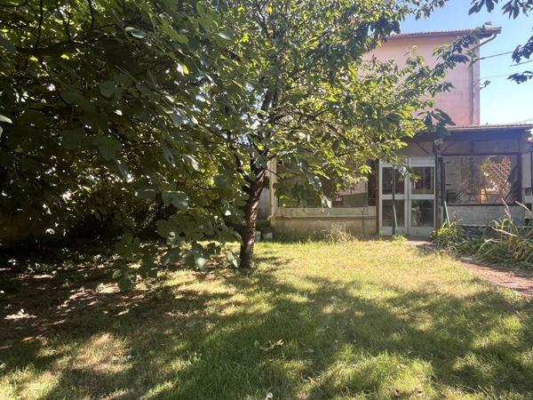 Maison 223 650 € Rochefort 5 p 110 m² DPE F
