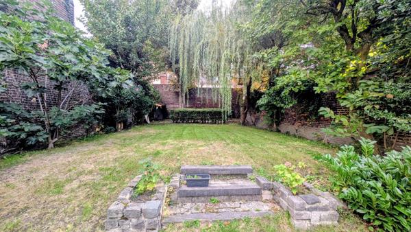 Maison à ROUBAIX, 59100 - 5 pièces 269m²