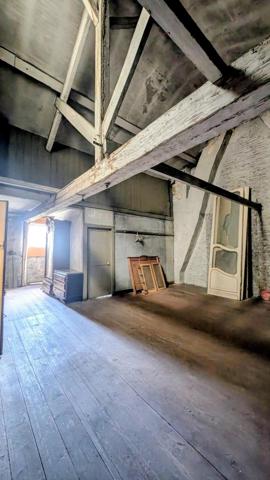 Maison à ROUBAIX, 59100 - 5 pièces 269m²
