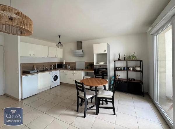 Appartement à louer 3 pièces 57.14m² Marseille 8e Arrondissement (13008)