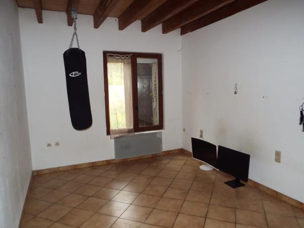 Maison à vendre sur terrain de 1190 m2