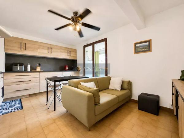 Vente                                                      Appartement
                        
                     2 pièces                      29 m2                     à Saint-Aygulf