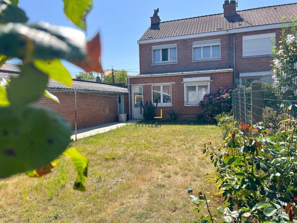 MAISON BÂTIR SEMI-INDIVIDUELLE À TRAVAUX AVEC JARDIN & GARAGE