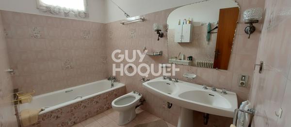 Carpentras - Maison R+1 - 153 m² - 4 chambres - Garage - Jardin