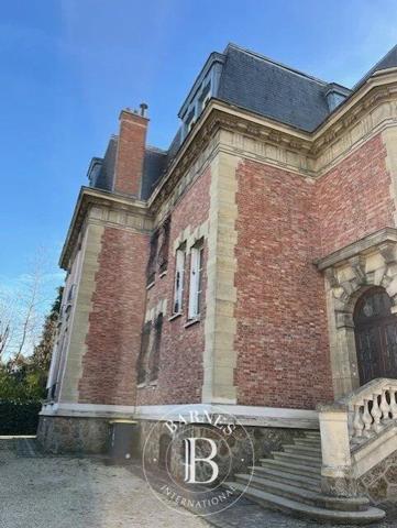 Le Chesnay, Appartement 3 Chambres -  155 m² à vendre