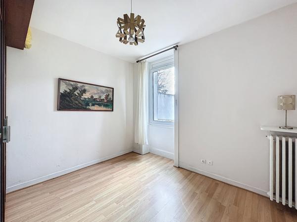 Maison 5 pièces - 225 m²