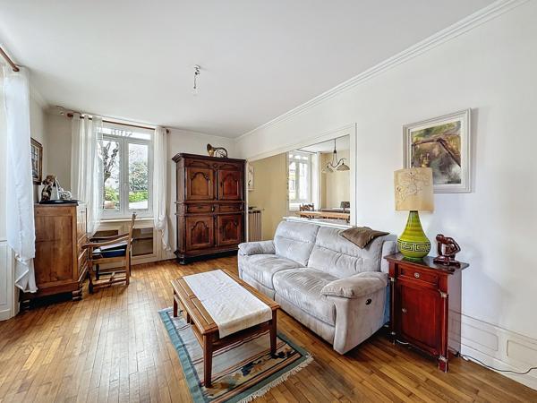 Maison 5 pièces - 225 m²