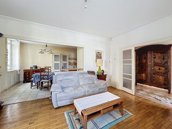 Maison 5 pièces - 225 m²