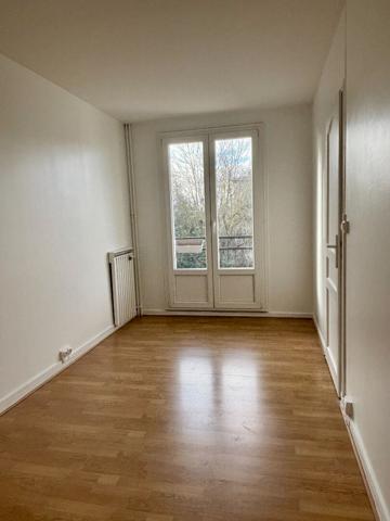 Appartement L Hay Les Roses 4 pièces 71.80 m2