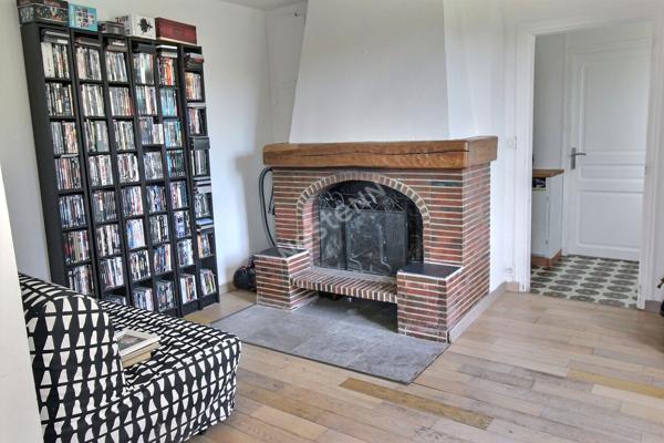 EPERNON MAISON GARE A PIED AVEC GRAND TERRAIN 3 CHAMBRES.