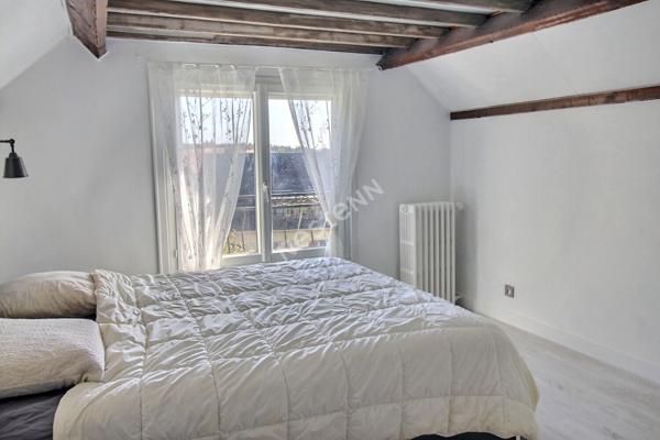 EPERNON MAISON GARE A PIED AVEC GRAND TERRAIN 3 CHAMBRES.