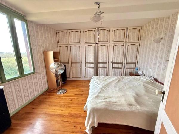 FERME TRADITIONNELLE PIERRE/COLOMBAGE AVEC GRAND TERRAIN CLOS