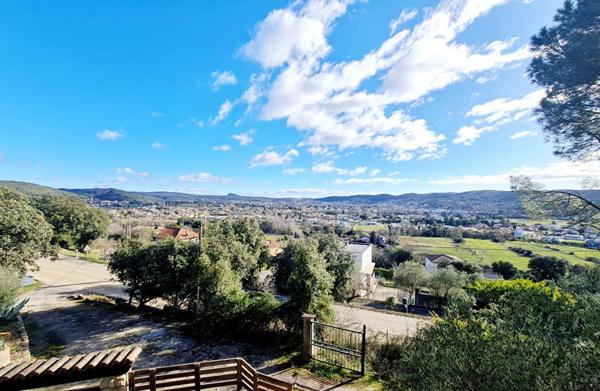 Maison entièrement rénovée avec Vue dégagée et grand terrain