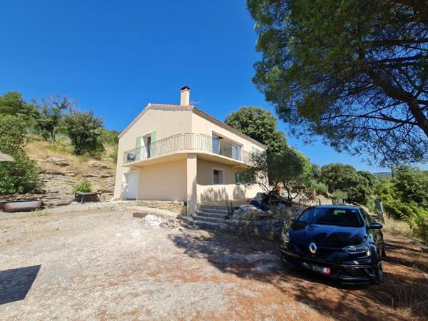 Maison entièrement rénovée avec Vue dégagée et grand terrain