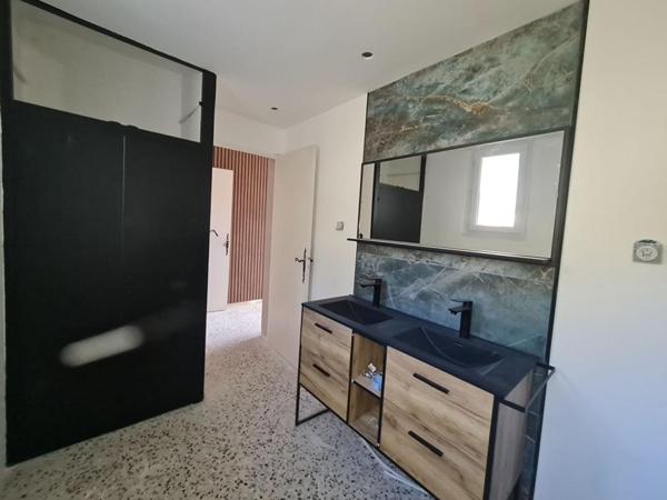 Maison entièrement rénovée avec Vue dégagée et grand terrain