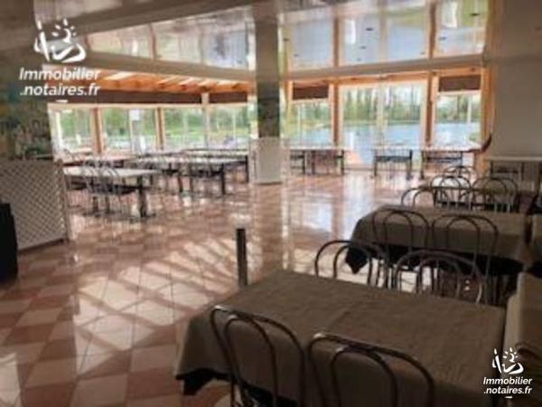 Un ensemble immobilier et fonds de commerce - ESCAUTPONT