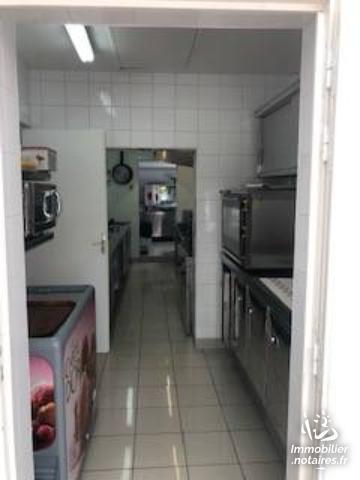 Un ensemble immobilier et fonds de commerce - ESCAUTPONT