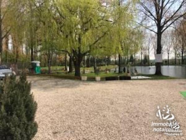 Un ensemble immobilier et fonds de commerce - ESCAUTPONT