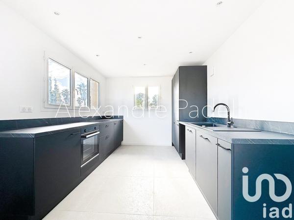 Appartement à vendre 4 pièces 88 m² Sanary-sur-Mer