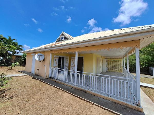 Maison familiale type T5 avec jardin à LA JAILLE. Bien rare dans secteur recherché à Baie-Mahault 97122