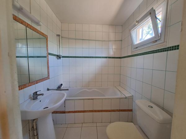 Maison familiale type T5 avec jardin à LA JAILLE. Bien rare dans secteur recherché à Baie-Mahault 97122