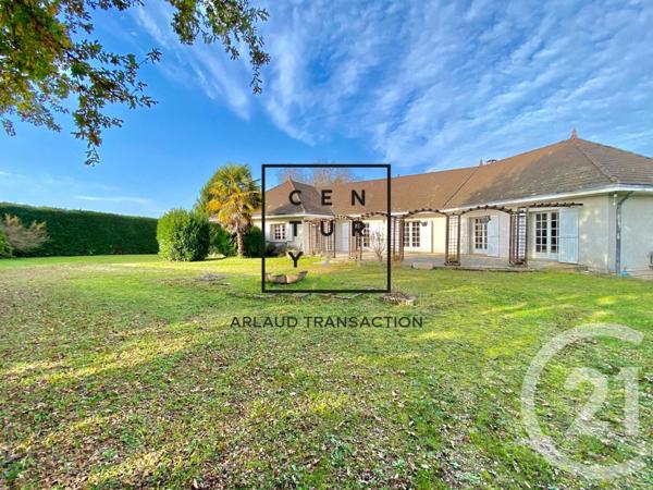 Maison à vendre  8 pièces - 210 m2 LA BATIE MONTGASCON - 38