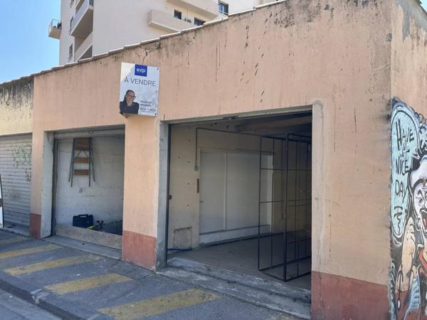 En eXclusivité / deux garages - BOX / quartier Pont du Las