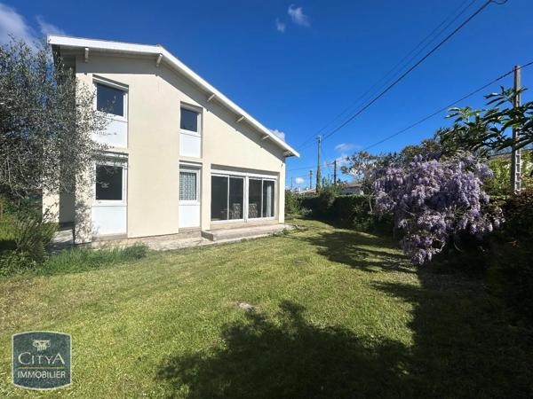 Maison à vendre 4 pièces 104m² Saint-Jean-du-Falga (09100)