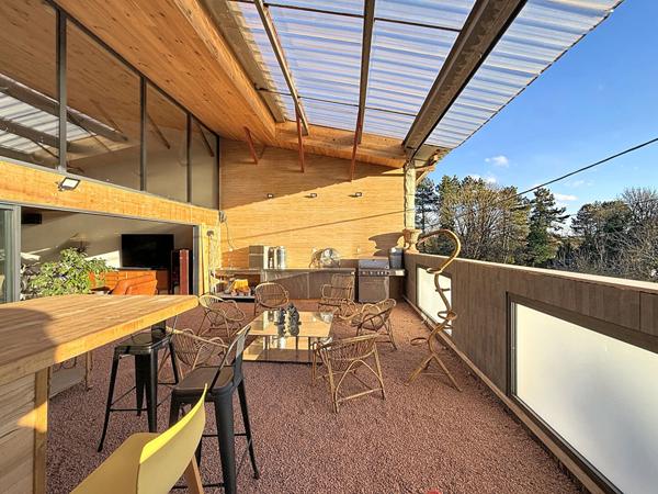 Loft Chazey Sur Ain 5 pièce(s) 400 m2, garage de 80m2, piscine, jacuzzi, love room