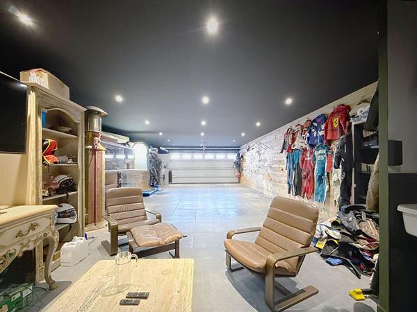 Loft Chazey Sur Ain 5 pièce(s) 400 m2, garage de 80m2, piscine, jacuzzi, love room