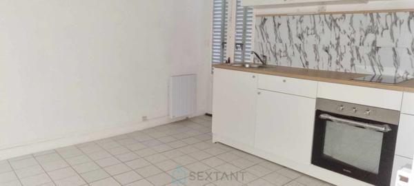 APPARTEMENT RENOVE EN COEUR DE VILLAGE