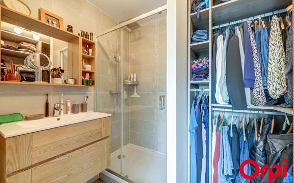 Appartement à vendre    4 pièces • 92,95 m2 Villeurbanne