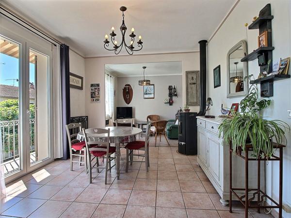 Villa 7 pièces à vendre à Avignon avec atelier 120m² et garage 75m² sur une parcelle de 663m²