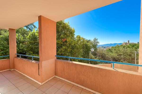 Grasse (06130) EXCLUSIVITE GRASSE - Vendu loué , idéal investisseur.