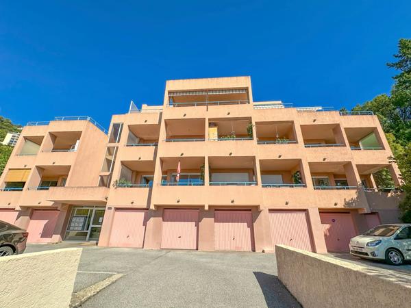 Grasse (06130) EXCLUSIVITE GRASSE - Vendu loué , idéal investisseur.